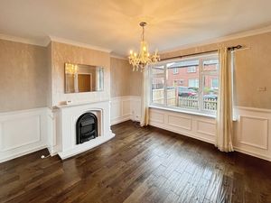 Lounge- click for photo gallery